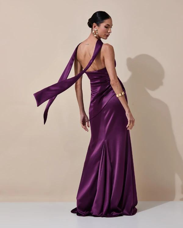 Vestido de Festa Longo Tomara que Caia Cetim Alfaiataria Drapeado Lenço Roxo
