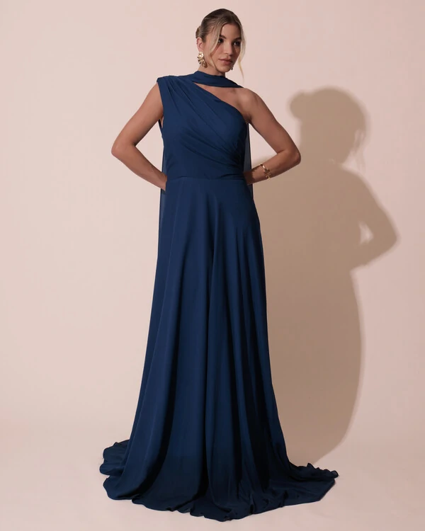 Vestido de Festa Longo Crepe Chiffon Um Ombro Só Drapeado com Lenço Azul Marinho