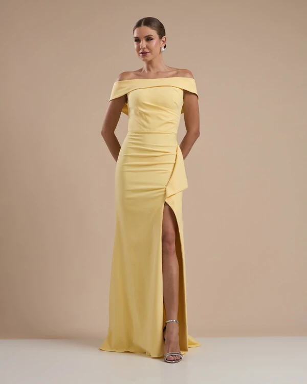 Vestido de Festa Longo Ombro a Ombro com Fenda em Alfaiataria Amarelo Manteiga