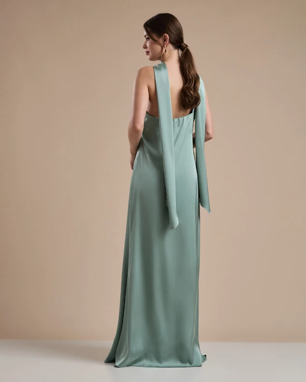 Vestido de Festa Longo em Cetim Fluido um Ombro Só com Lenço Verde Menta