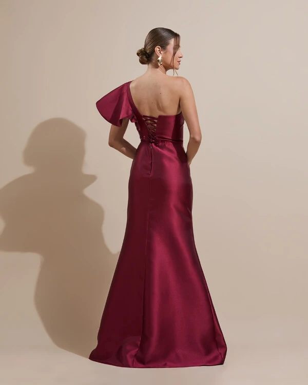 Vestido de Festa Longo um Ombro Tomara que Caia Zibeline Marsala Escuro