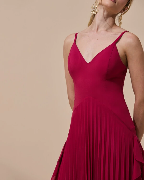 Vestido de Festa Longo Crepe Chiffon Alça Fina Saia Plissada com Babado Cascata Cereja