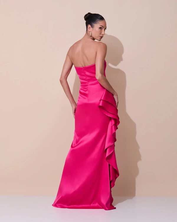 Vestido de Festa Longo Tomara que Caia Cetim Babado Fenda Pink