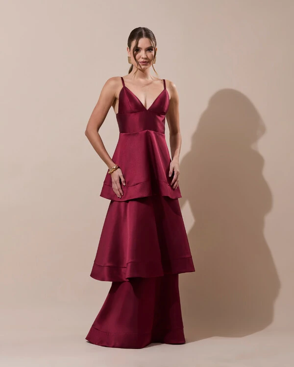 Vestido de Festa Longo Zibeline em Camadas Decote em V com Alças Marsala Escuro