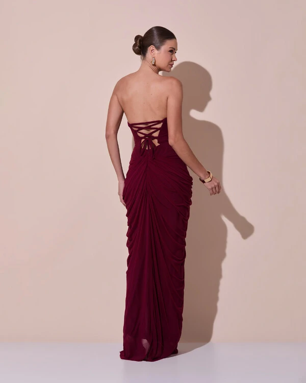 Vestido De Festa Longo Tomara que Caia Tule Drapeado Fenda Marsala