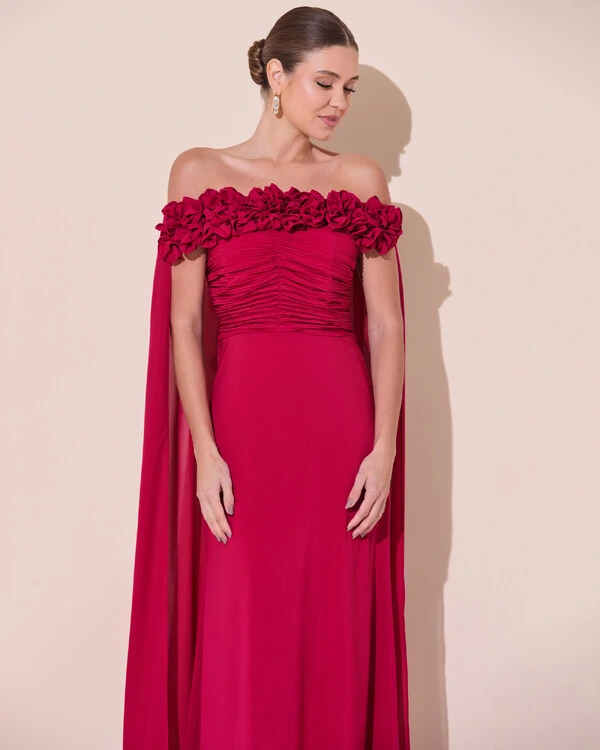 Vestido de Festa Longo Ombro a Ombro Plissado Crepe Chiffon Capa Flor 3D Lenço Cereja