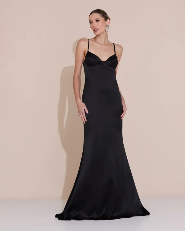 Vestido de Festa Longo Decote Coração Cetim Alfaiataria Trançado Costas Lenço Preto