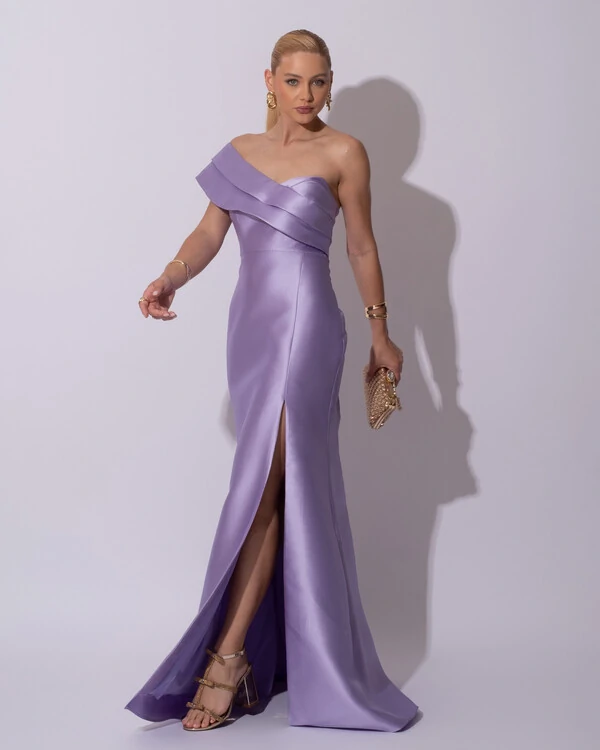 Vestido de festa Longo Zibeline Faixa Drapeada Ombro e Fenda Lilás