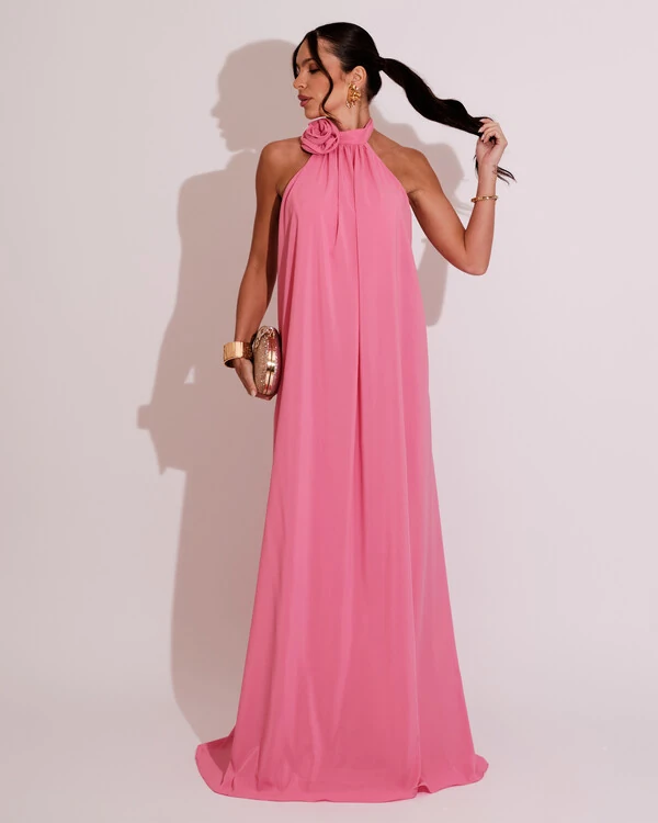 Vestido Longo Crepe Chiffon Frente Única Fluido Flor Removível Rosa