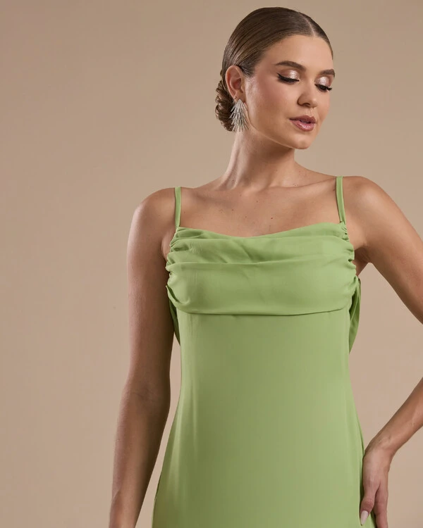 Vestido de Festa Longo Crepe Chiffon Costas Lenço Cauda Verde Garden