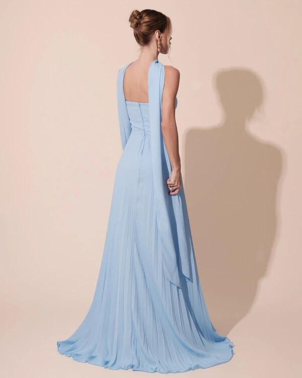 Vestido de Festa Longo Tomara que Caia Plissado com Lenço Azul Serenity