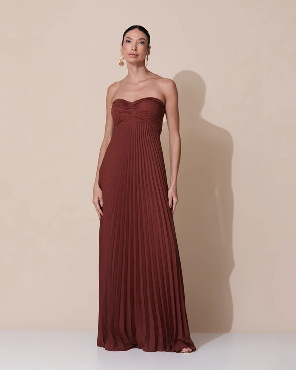 Vestido de Festa Longo Tomara que Caia Plissado com Lenço Marrom New