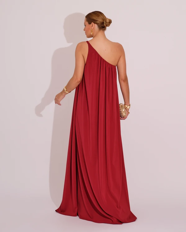 Vestido de Festa Longo Crepe Fluido um Ombro Só com Lenço Marsala