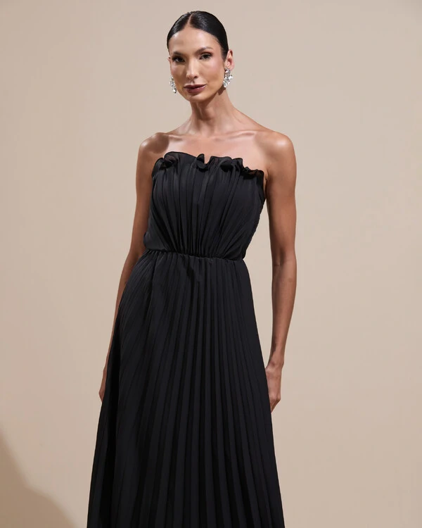 Vestido de Festa Longo Tomara que Caia Plissado Detalhe Preto