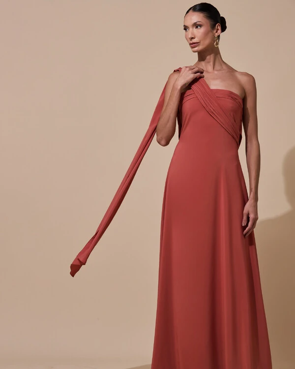 Vestido de Festa Longo Tomara que Caia Crepe Chiffon Lenço Drapeado Costas Trançada Terracota