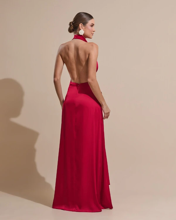 Vestido de Festa Longo Cetim Frente Única Degagê com Faixa Drapeada Marsala