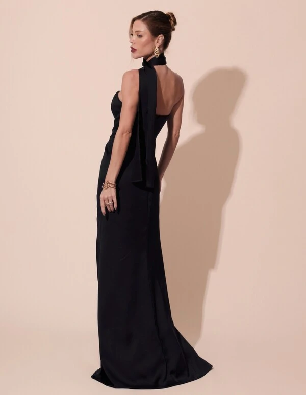 Vestido de Festa Longo Cetim Alfaiataria Tomara que Caia com Faixa Lenço Preto