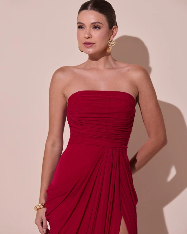 Vestido De Festa Longo Tomara que Caia Tule Drapeado Fenda Cereja