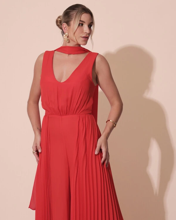 Macacão de Festa Longo Crepe Pantalona Plissado e Lenço Vermelho New