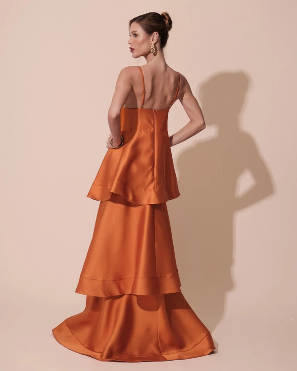 Vestido de Festa Longo Zibeline em Camadas Decote em V com Alças Terracota