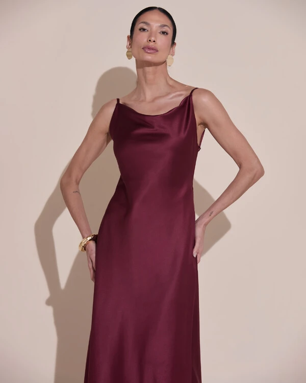 Vestido de Festa Midi Fivela Costas Cetim Marsala