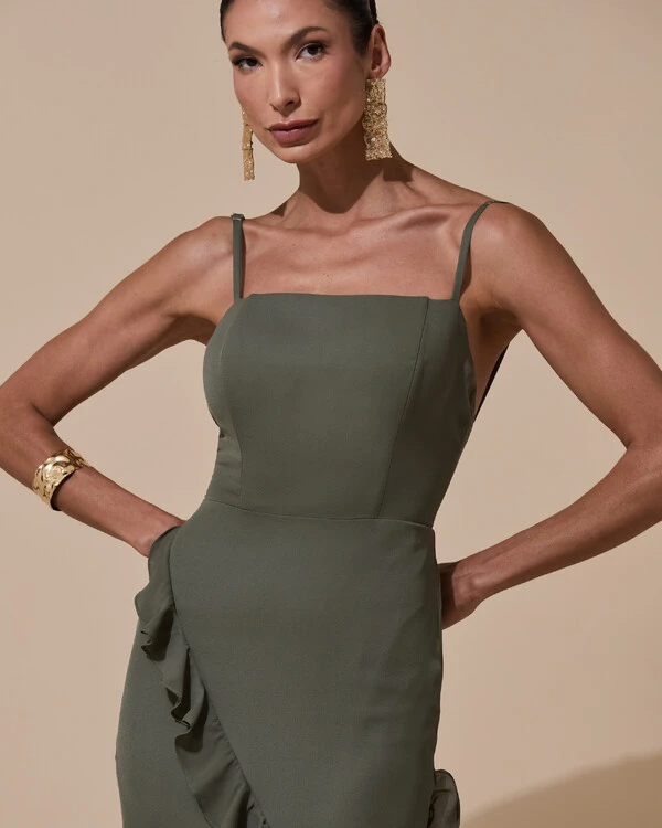 Vestido de Festa Longo Alças Finas Crepe Chiffon Babado Cascata Fenda Costas V Verde Oliva