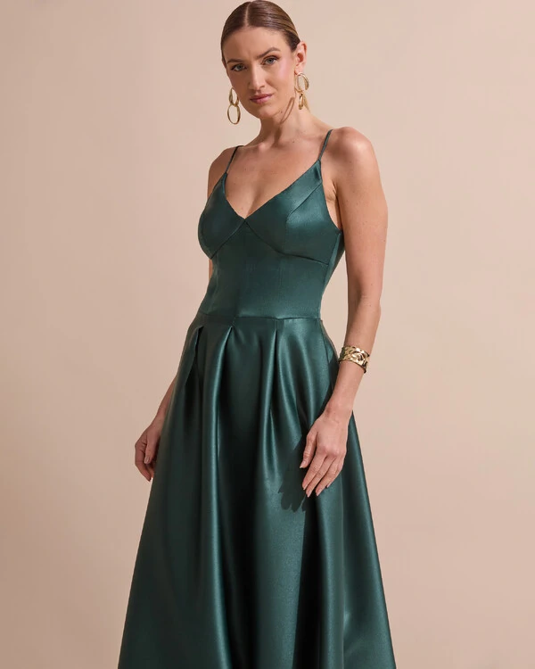 Vestido de Festa Longo Alça Fina Decote V Cetim Saia Evasê Verde Escuro
