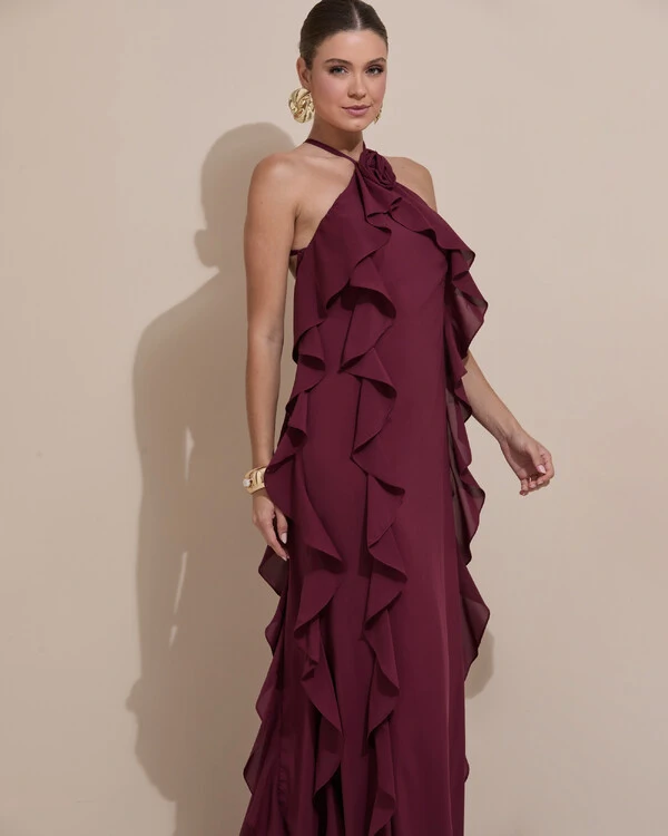 Vestido de Festa Longo Crepe Chiffon Frente Única Babados Cascata e Flor Marsala