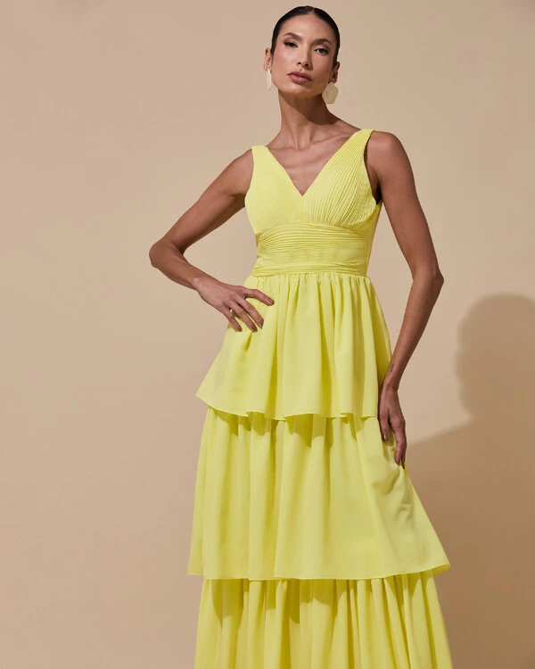 Vestido de Festa Longo Decote V Crepe Chiffon Plissado Camadas Babado Amarelo Manteiga