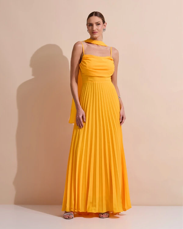 Vestido de Festa Longo Crepe Chiffon Plissado Trançado e Lenço Laranja Manga New