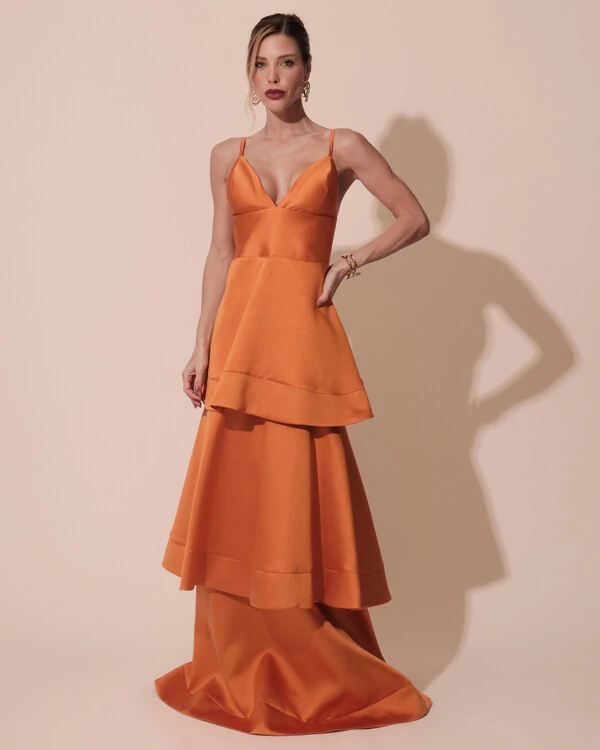 Vestido de Festa Longo Zibeline em Camadas Decote em V com Alças Terracota