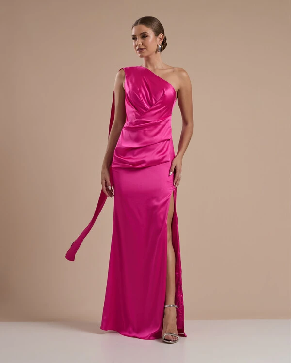 Vestido de Festa Longo Cetim Alfaiataria Um Ombro Só Drapeado com Lenço Pink