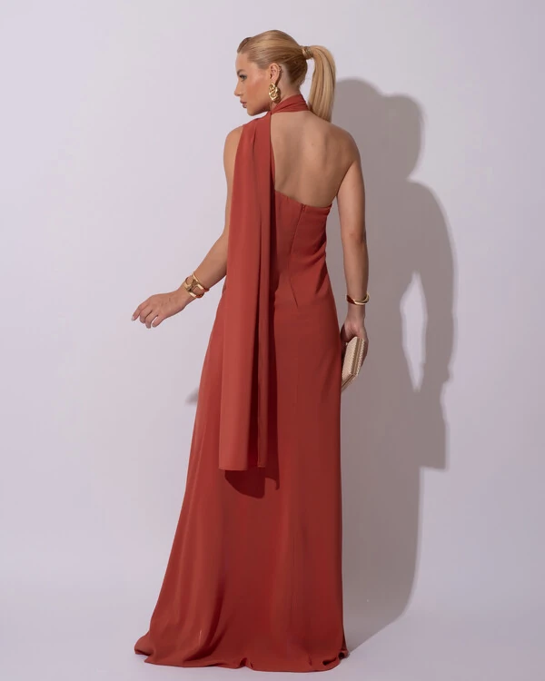 Vestido de Festa Longo Crepe Chiffon Um Ombro Só Drapeado Lenço Fixo Terracota