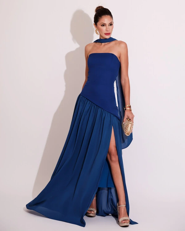 Vestido de Festa Longo Tomara que Caia Alfaiataria e Saia Crepe Chiffon e Lenço Azul Royal