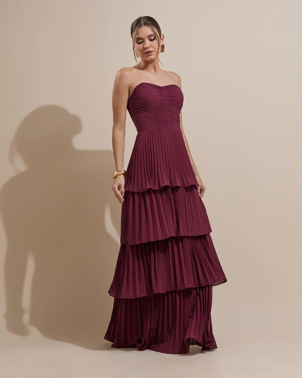 Vestido de Festa Longo Tomara que Caia Crepe Chiffon Plissado Camadas Marsala