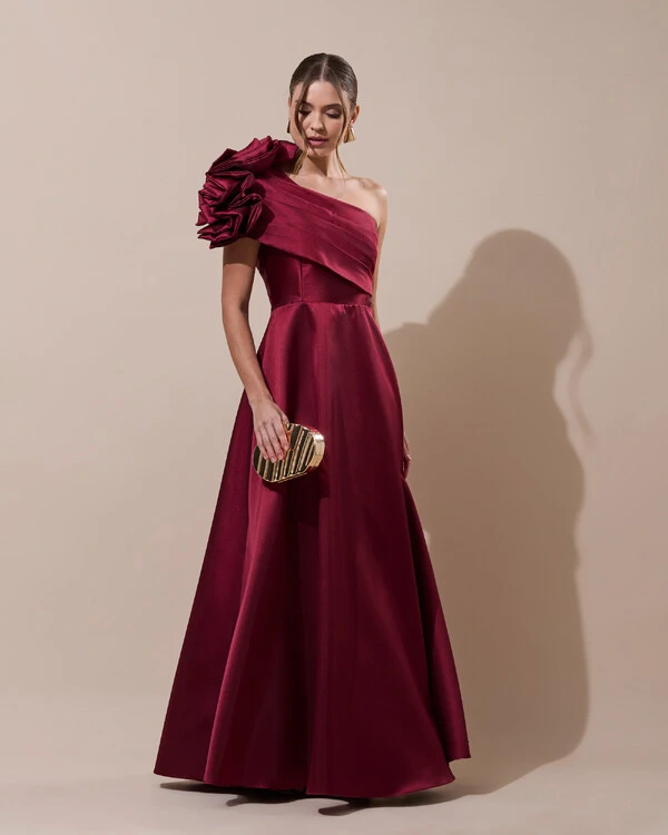 Vestido de Festa Longo Zibeline um Ombro Só Flor Drapeado Marsala Escuro
