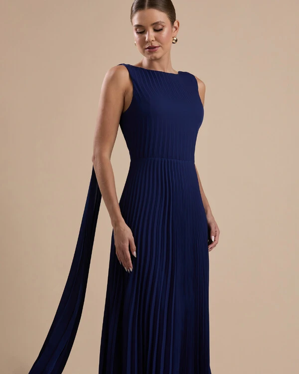 Vestido de Festa Longo Crepe Chiffon Plissado com Lenço nas Alças Azul Marinho