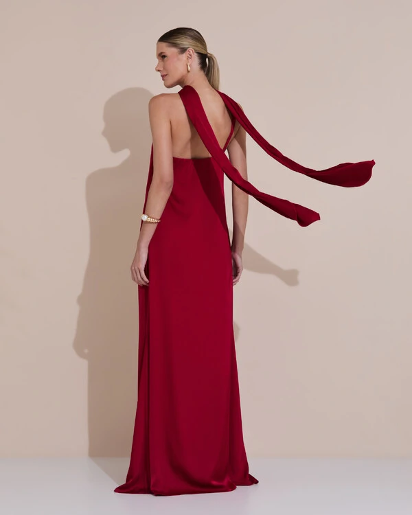 Vestido de Festa Longo em Cetim Fluido um Ombro Só com Lenço Marsala