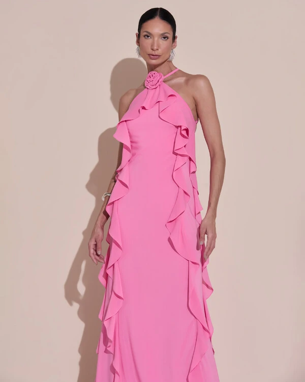 Vestido de Festa Longo Crepe Chiffon Frente Única Babados Cascata e Flor Rosa