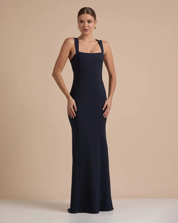 Vestido de Festa Longo Alfaiataria Alça Larga e Lenço Azul Marinho Escuro