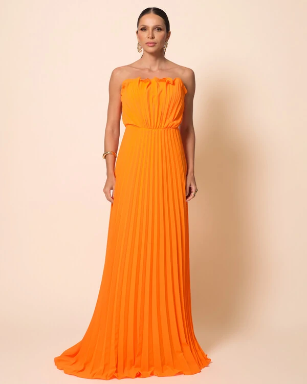 Vestido de Festa Longo Tomara que Caia Plissado Detalhe Laranja