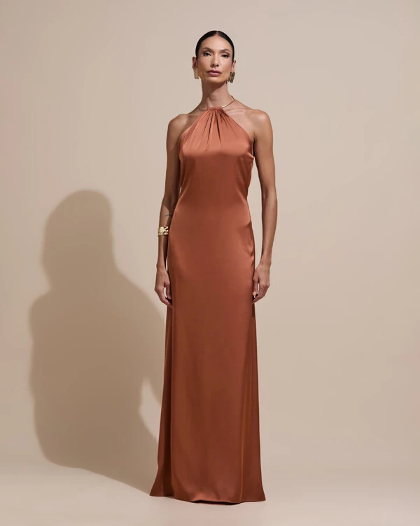 Vestido de Festa Longo Cetim Fluido com Argola Frente Única Mocha Mousse