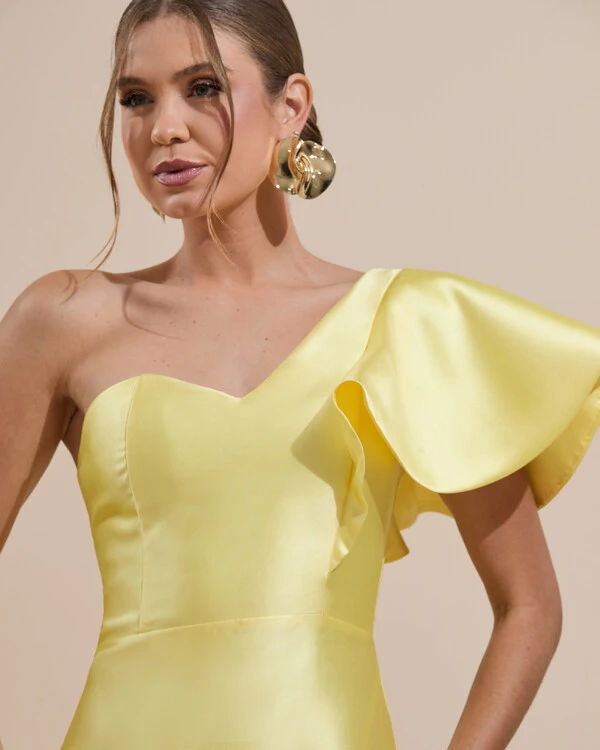 Vestido de Festa Longo um Ombro Tomara que Caia Zibeline Amarelo Manteiga