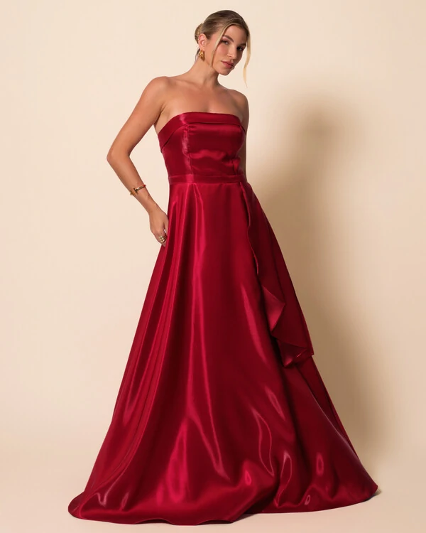 Vestido de Festa Longo Cetim Cristal Tomara que Caia Detalhe Marsala