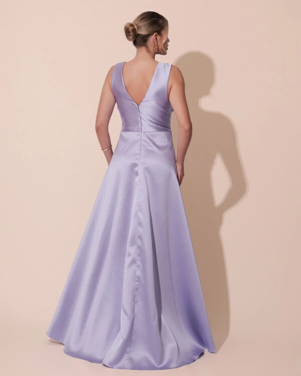 Vestido de Festa Longo Plus Size Zibeline Faixa e Flor Lilás