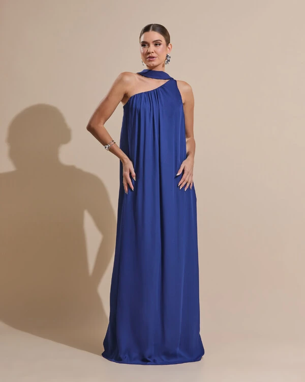Vestido de Festa Longo Crepe Fluido um Ombro Só com Lenço Azul Marinho