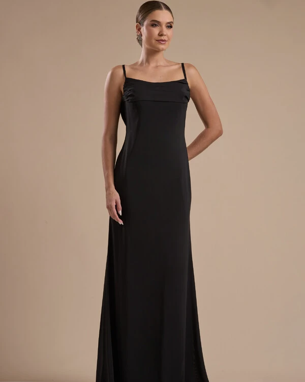 Vestido de Festa Longo Crepe Chiffon Costas Lenço Cauda Preto