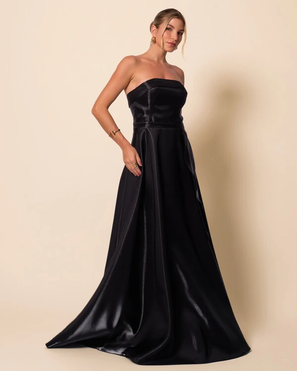 Vestido de Festa Longo Cetim Cristal Tomara que Caia Detalhe Preto