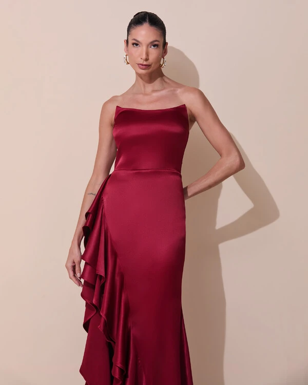 Vestido de Festa Longo Tomara que Caia Cetim Babado Fenda Marsala