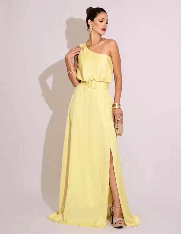 Vestido Longo um Ombro com Busto Blousê e Fenda Amarelo Manteiga